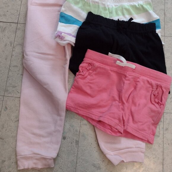 Three pairs of shorts and one pair of pants, 4T - Picture 2 of 15